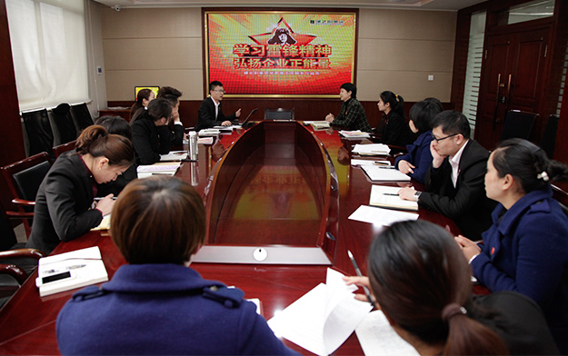 學(xué)習(xí)雷鋒精神 弘揚(yáng)企業(yè)正能量——綠之韻集團(tuán)團(tuán)委召開學(xué)習(xí)雷鋒精神座談會(huì)