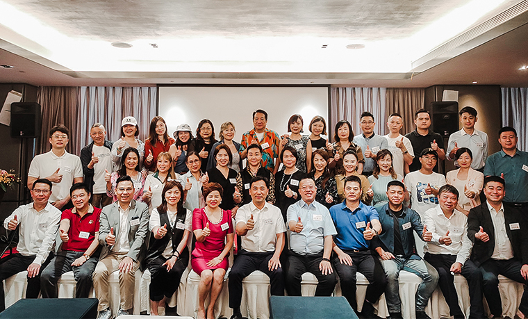綠之韻集團(tuán)董事長(zhǎng)胡國(guó)安當(dāng)選香港長(zhǎng)沙聯(lián)誼會(huì)會(huì)長(zhǎng)