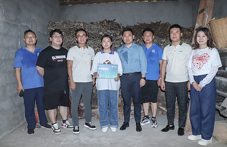 綻放微力量 | 綠之韻公益基金會攜手湖南省慈善總會“愛心改變命運”首站走進(jìn)常德桃源